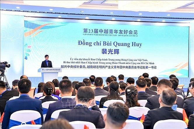 Bui Quang Huy, alternate member of the Communist Party of Vietnam Central Committee, First Secretary of the HCYU Central Committee and Chairman of the National Committee for Vietnamese Youth, speaks at the opening ceremony of the 23rd Vietnam - China youth friendship meeting on October 14. (Source: VNA) Bui Quang Huy, alternate member of the Communist Party of Vietnam Central Committee, First Secretary of the HCYU Central Committee and Chairman of the National Committee for Vietnamese Youth, speaks at the opening ceremony of the 23rd Vietnam - China youth friendship meeting on October 14. (Source: VNA)