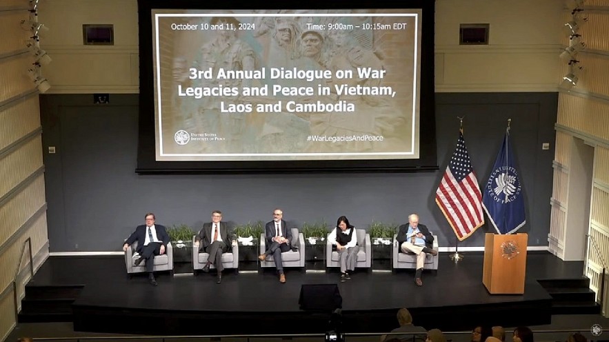 Speakers engage in the hybrid dialogue held on October 11 by the United States Institute of Peace. (Photo: USIP) Speakers engage in the hybrid dialogue held on October 11 by the United States Institute of Peace. (Photo: USIP)