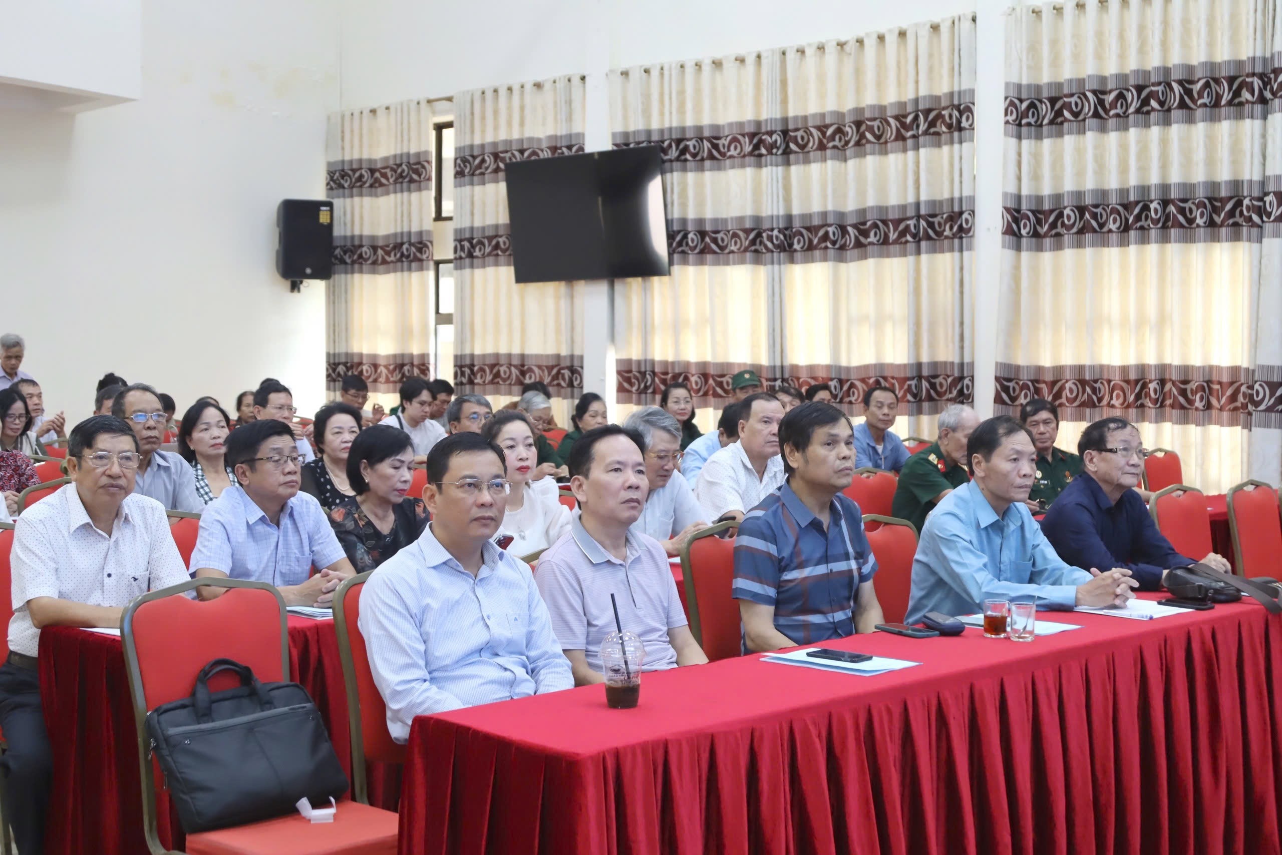 Hơn 100 cán bộ, hội viên được tập huấn về công tác đối ngoại nhân dân trong tình hình mới Hơn 100 cán bộ, hội viên được tập huấn về công tác đối ngoại nhân dân trong tình hình mới