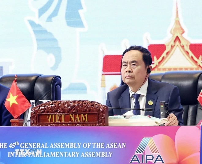 Lào đánh giá cao chuyến thăm của Chủ tịch Quốc hội Trần Thanh Mẫn Lào đánh giá cao sự tham dự và những đề xuất đóng góp của đoàn Việt Nam tại AIPA-45