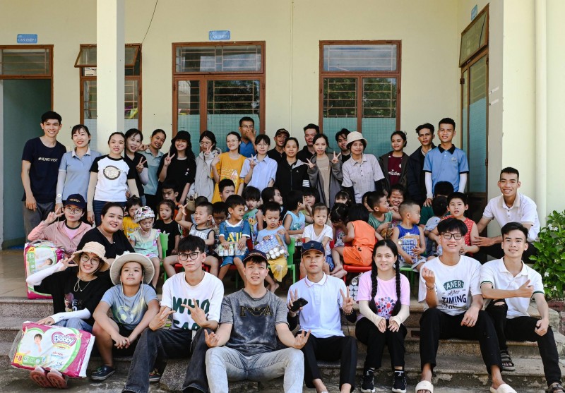 Children of VietNam dành gần 4,2 tỷ đồng hỗ trợ học bổng cho sinh viên Đại học Huế Children of VietNam dành gần 4,2 tỷ đồng hỗ trợ học bổng cho sinh viên Đại học Huế