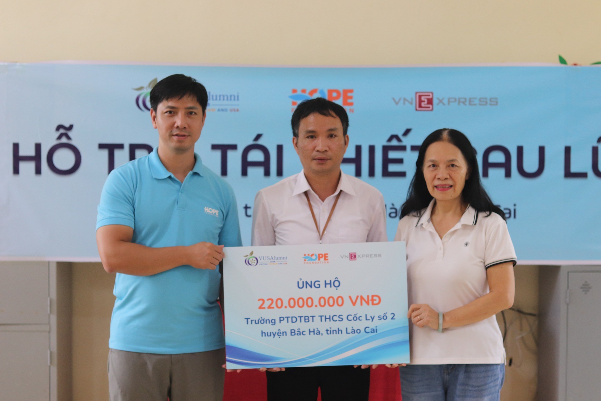 VUSAC và Quỹ Hy vọng tiếp tục hành trình đưa trẻ vượt lũ trở lại trường tại Lào Cai VUSAC và Quỹ Hy vọng tiếp tục hành trình đưa trẻ vượt lũ trở lại trường tại Lào Cai