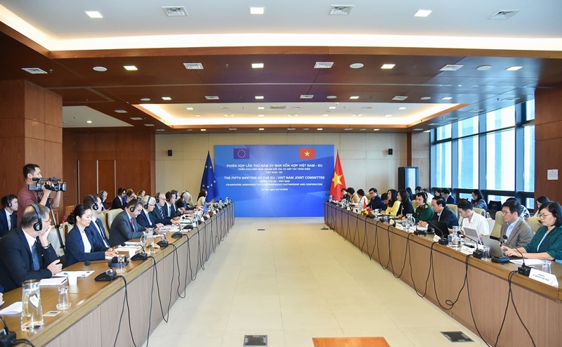 Việt Nam - EU: s Phiên họp lần thứ 5 của Ủy ban hỗn hợp Việt Nam - EUẽ đẩy mạnh hợp tác quốc phòng, nông nghiệp và bảo vệ môi trường Việt Nam - EU: s Phiên họp lần thứ 5 của Ủy ban hỗn hợp Việt Nam - EUẽ đẩy mạnh hợp tác quốc phòng, nông nghiệp và bảo vệ môi trường