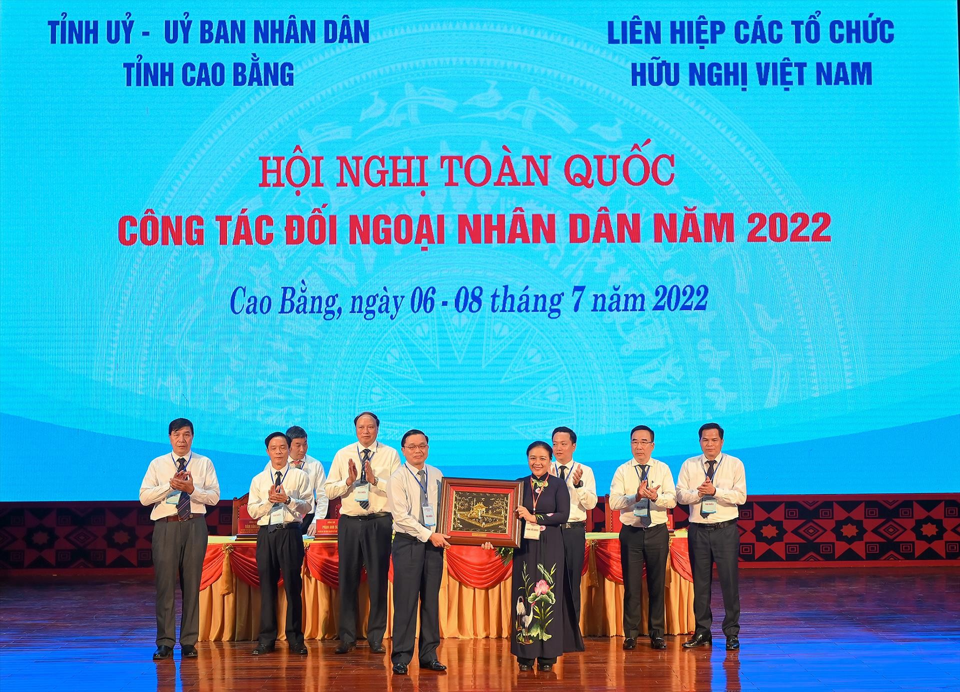 Đại sứ Nguyễn Phương Nga và câu chuyện đối ngoại nhân dân trong thời đại mới Đại sứ Nguyễn Phương Nga và câu chuyện đối ngoại nhân dân trong thời đại mới