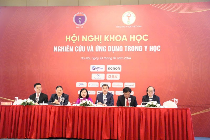 Hội thảo khoa học “Nghiên cứu và ứng dụng trong y học” Hội thảo khoa học “Nghiên cứu và ứng dụng trong y học”