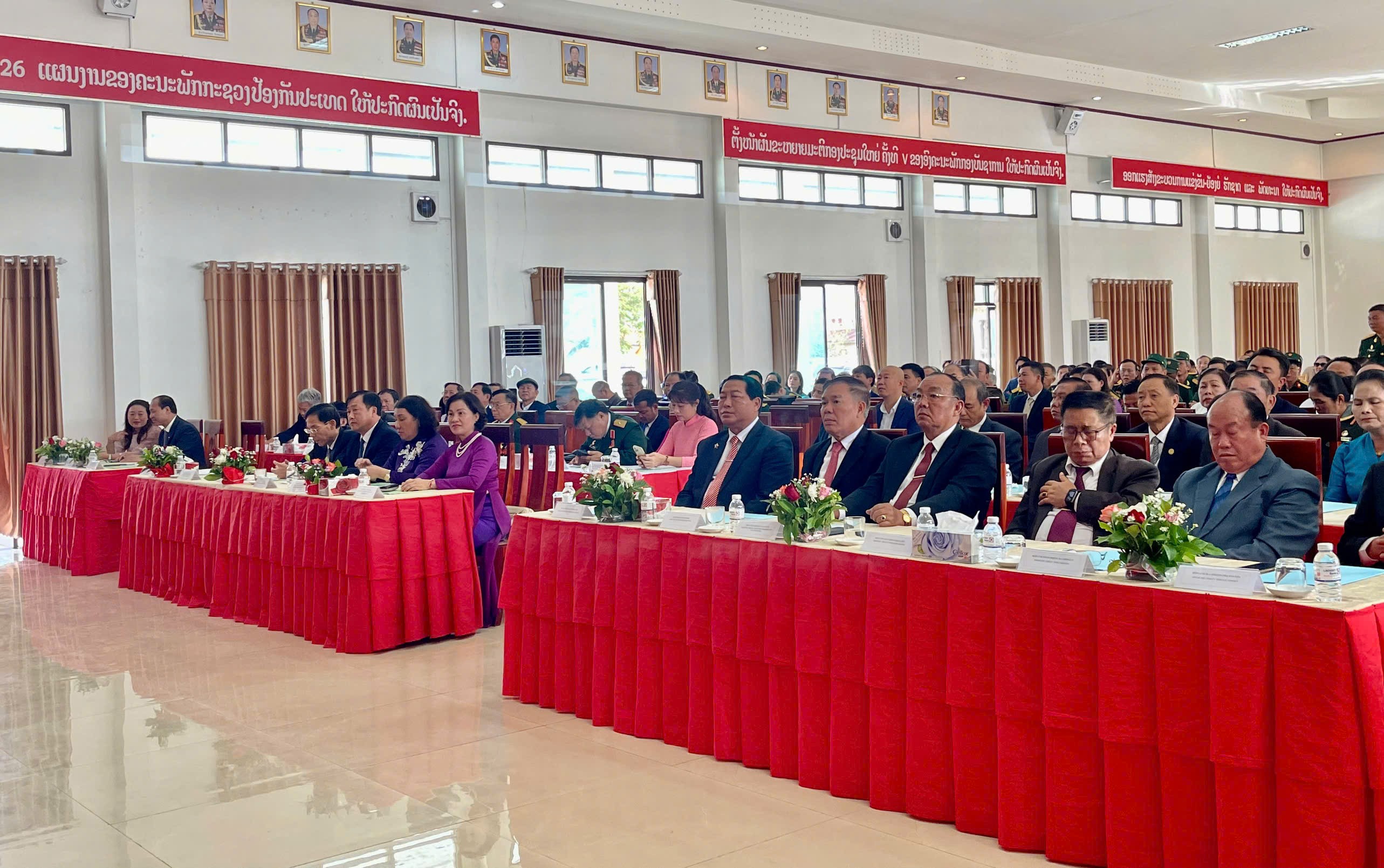 Kỷ niệm 75 năm Ngày truyền thống Quân tình nguyện và Chuyên gia Việt Nam giúp Lào Kỷ niệm 75 năm Ngày truyền thống Quân tình nguyện và Chuyên gia Việt Nam giúp Lào