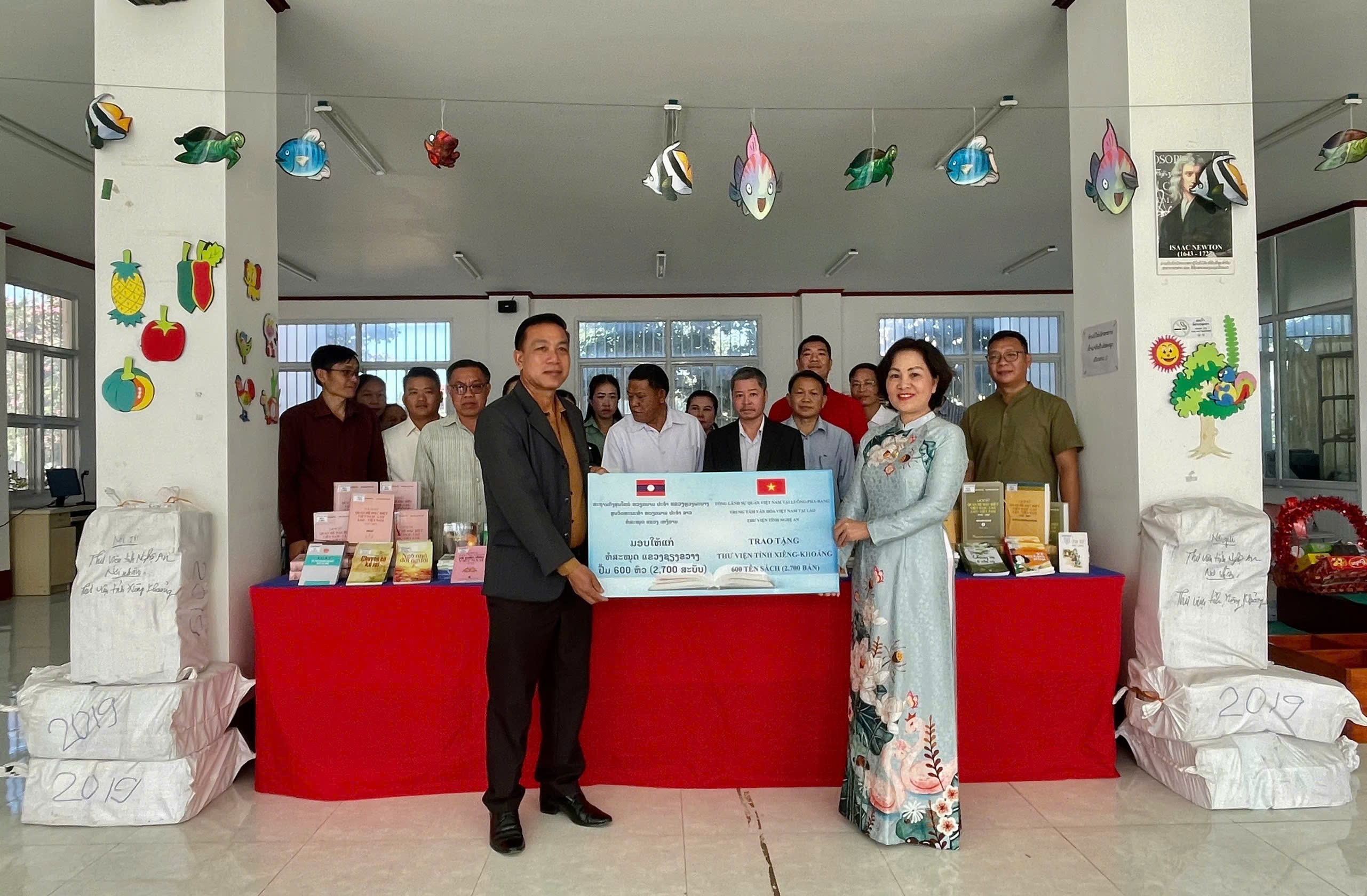 Kỷ niệm 75 năm Ngày truyền thống Quân tình nguyện và Chuyên gia Việt Nam giúp Lào Kỷ niệm 75 năm Ngày truyền thống Quân tình nguyện và Chuyên gia Việt Nam giúp Lào