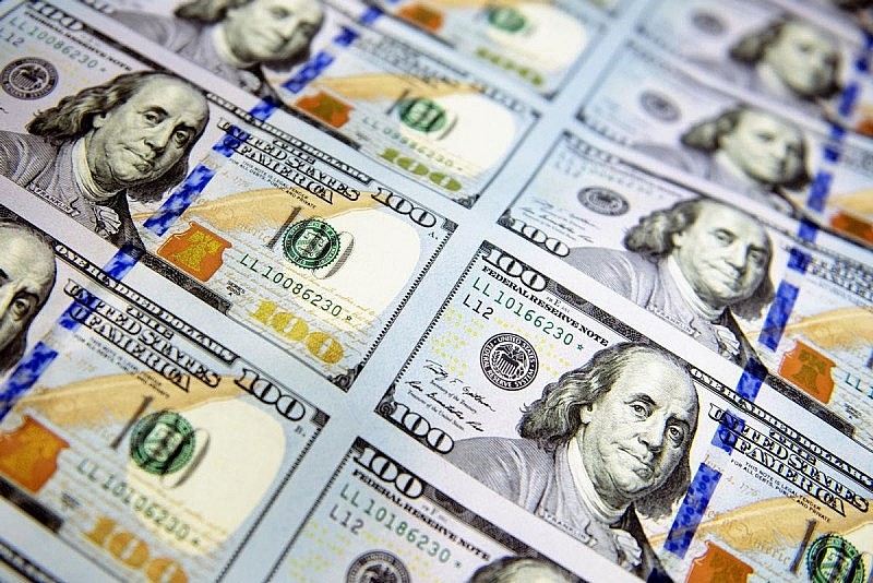 Giá USD ngân hàng giảm nhưng vẫn kịch trần Giá USD ngân hàng giảm nhưng vẫn kịch trần