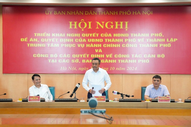 Chủ tịch UBND thành phố Hà Nội Trần Sỹ Thanh phát biểu tại hội nghị (Ảnh: T.L),. Chủ tịch UBND thành phố Hà Nội Trần Sỹ Thanh phát biểu tại hội nghị (Ảnh: T.L),.