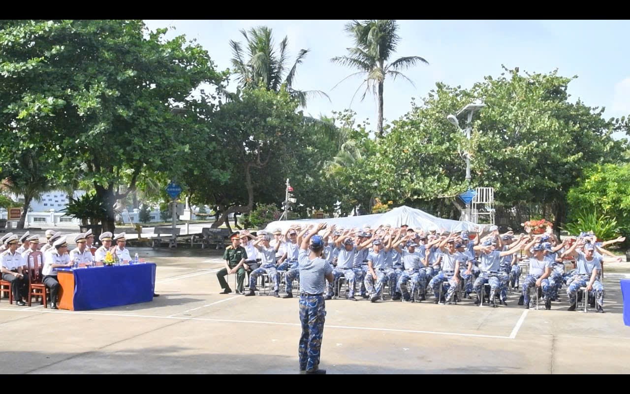 Chuỗi hoạt động chào mừng kỷ niệm 49 năm ngày thành lập Vùng 4 Hải quân Chuỗi hoạt động chào mừng kỷ niệm 49 năm ngày thành lập Vùng 4 Hải quân