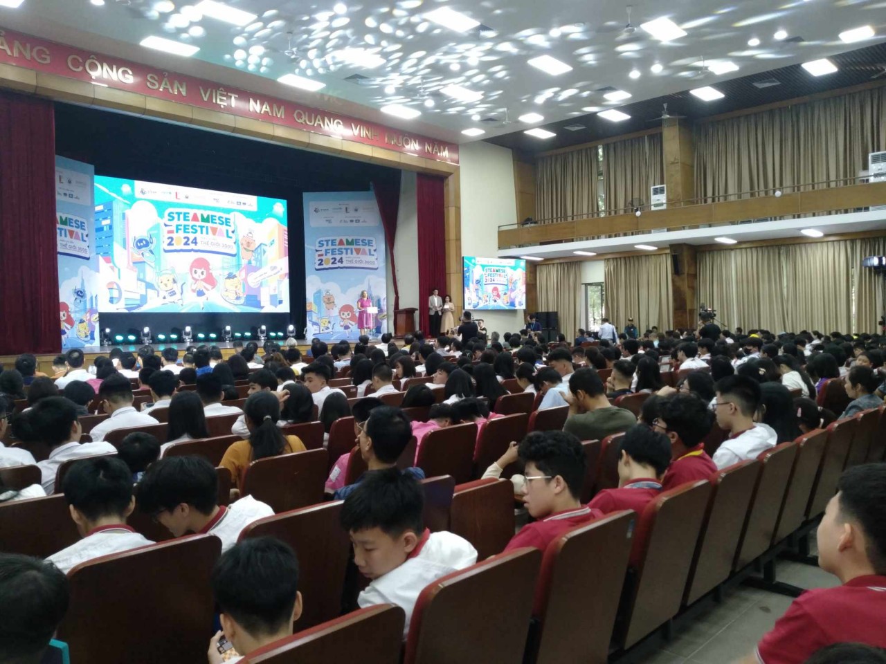 STEAM Festival Promotes Future-responsive Education for All 2024 STEAMese Festival Promotes Future-responsive Education for All
