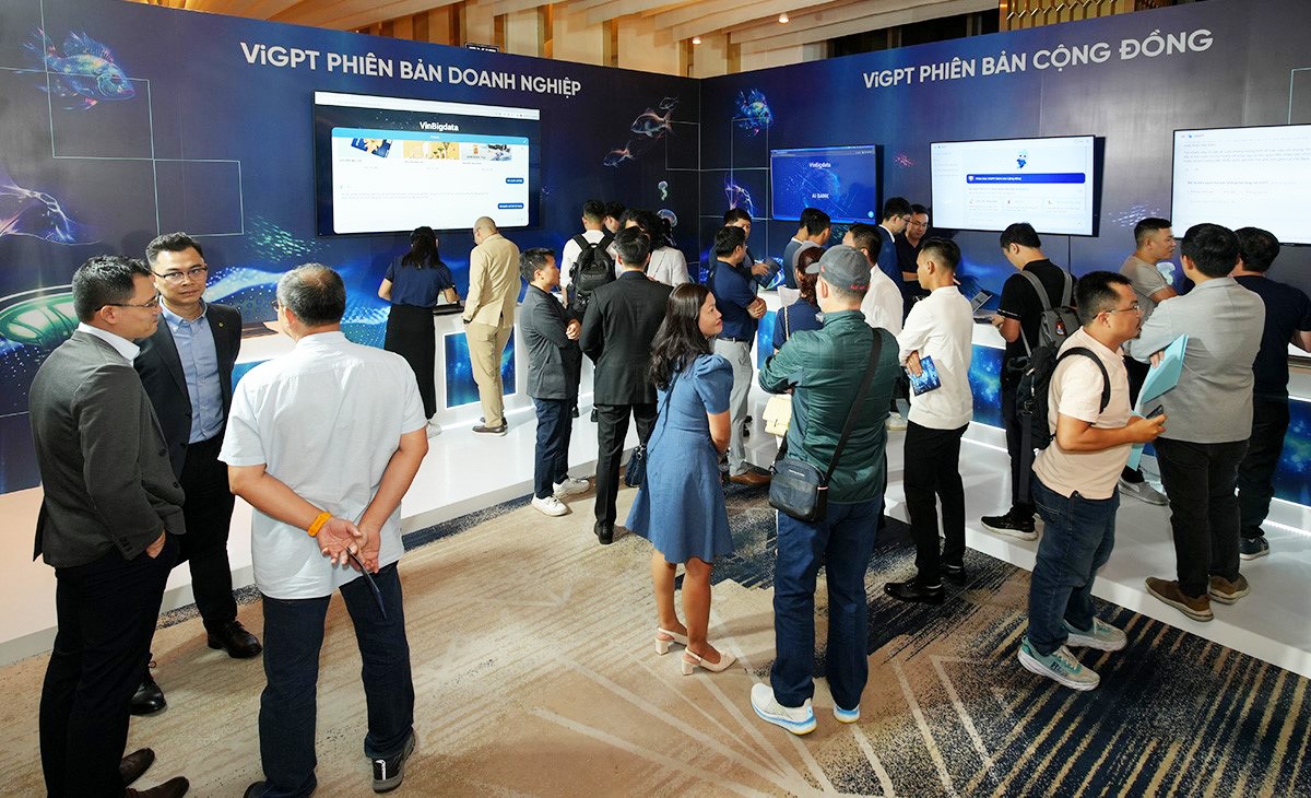 Việc tự chủ công nghệ và ra mắt các sản phẩm như ViGPT sẽ tạo động lực để Việt Nam bắt kịp các tập đoàn công nghệ trên thế giới. Việc tự chủ công nghệ và ra mắt các sản phẩm như ViGPT sẽ tạo động lực để Việt Nam bắt kịp các tập đoàn công nghệ trên thế giới.