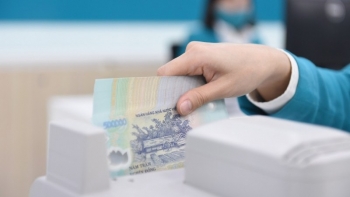 Thiếu hụt thanh khoản, lãi suất liên ngân hàng bật tăng