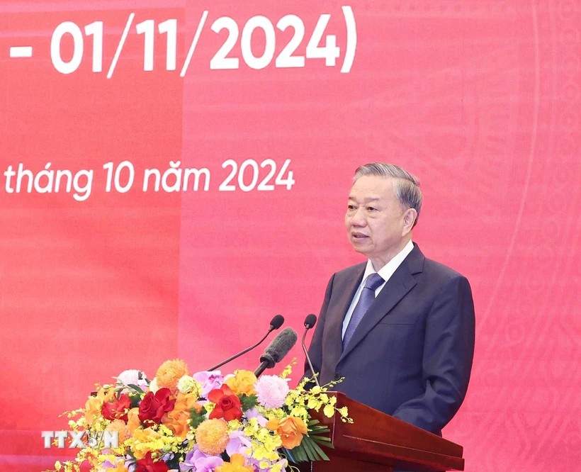 Tổng Bí thư: Ban Đối ngoại TW cần đặt lợi ích quốc gia, dân tộc lên trên hết Tổng Bí thư: Ban Đối ngoại TW cần đặt lợi ích quốc gia, dân tộc lên trên hết