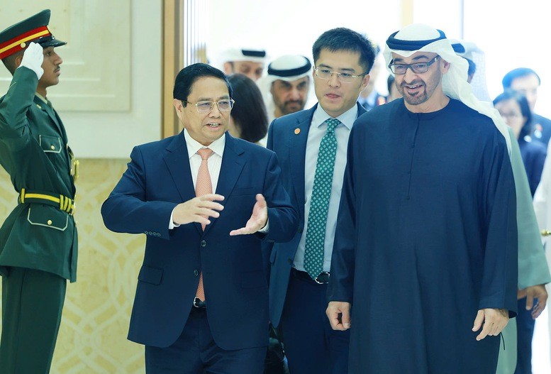 Thủ tướng Chính phủ Phạm Minh Chính trao đổi với Tổng thống UAE Sheikh Mohammed bin Zayed Al Nahyan - Ảnh: VGP/Nhật Bắc Thủ tướng Chính phủ Phạm Minh Chính trao đổi với Tổng thống UAE Sheikh Mohammed bin Zayed Al Nahyan - Ảnh: VGP/Nhật Bắc