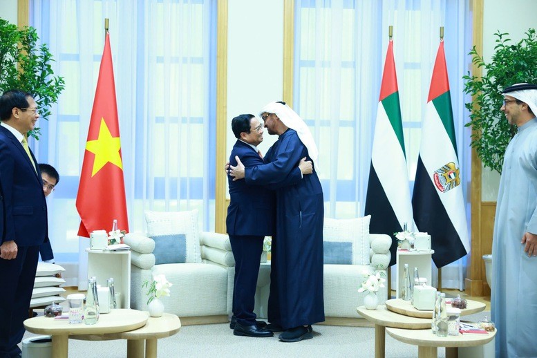 Thủ tướng Chính phủ Phạm Minh Chính cảm ơn sự tiếp đón trọng thị và nồng ấm củaTổng thống Sheikh Mohammed bin Zayed Al Nahyan, các Nhà lãnh đạo và nhân dân UAE. (Ảnh: VGP/Nhật Bắc) Thủ tướng Chính phủ Phạm Minh Chính cảm ơn sự tiếp đón trọng thị và nồng ấm củaTổng thống Sheikh Mohammed bin Zayed Al Nahyan, các Nhà lãnh đạo và nhân dân UAE. (Ảnh: VGP/Nhật Bắc)