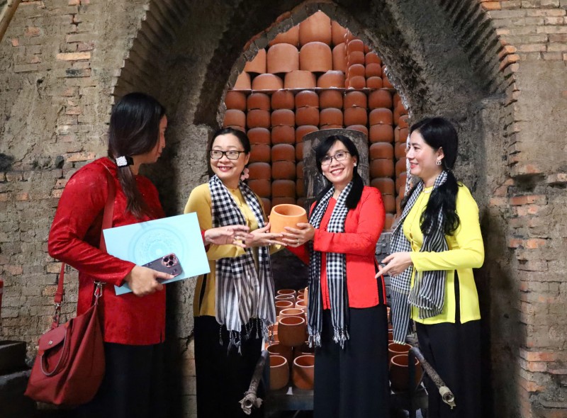 Vĩnh Long lần đầu tiên tổ chức Festival Gạch Gốm Đỏ - Kinh tế Xanh Vĩnh Long lần đầu tiên tổ chức Festival Gạch Gốm Đỏ - Kinh tế Xanh