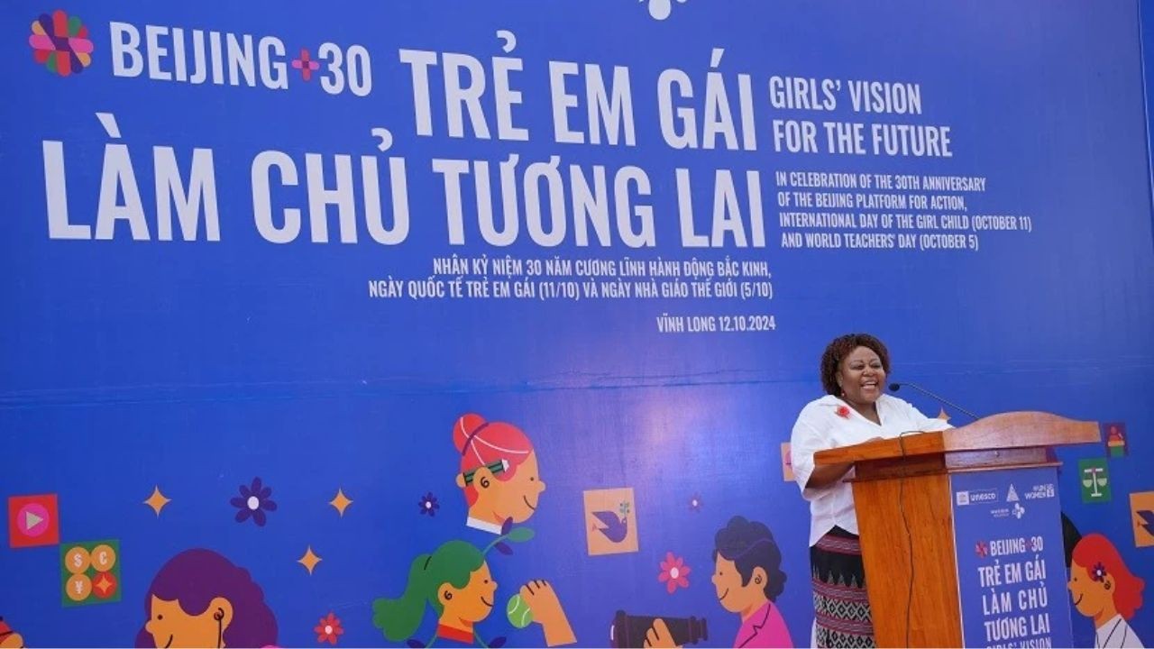 Celebrating Girls’ Vision for the Future in Vinh Long Celebrating Girls’ Vision for the Future in Vinh Long