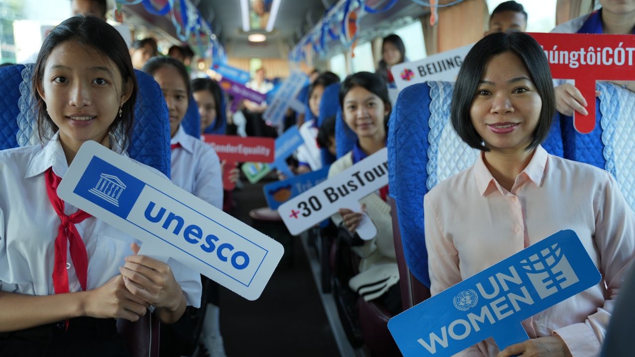 Celebrating Girls’ Vision for the Future in Vinh Long Celebrating Girls’ Vision for the Future in Vinh Long
