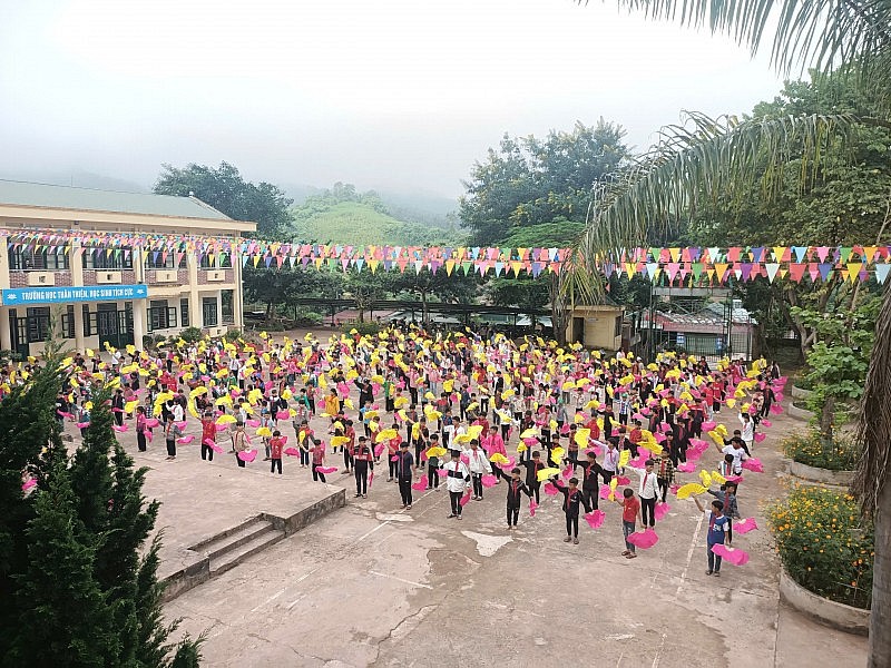 Mường Nhé - Nỗ lực xây dựng trường chuẩn quốc gia Mường Nhé - Nỗ lực xây dựng trường chuẩn quốc gia