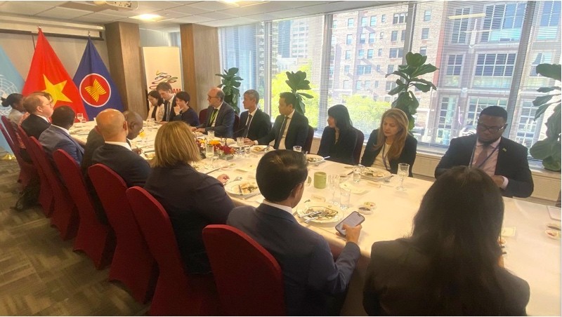 Vietnam Chairs Working Luncheon of UNCLOS Group of Friends Founding Countries Vietnam Chairs Working Luncheon of UNCLOS Group of Friends Founding Countries