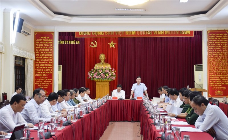 Nghệ An thực hiện tốt các chủ trương của Đảng, chính sách, pháp luật của Nhà nước về công tác dân tộc Nghệ An thực hiện tốt các chủ trương của Đảng, chính sách, pháp luật của Nhà nước về công tác dân tộc