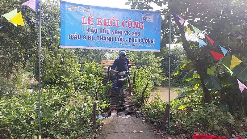 Thêm một cây cầu Việt kiều được khởi công tại Tiền Giang Thêm một cây cầu Việt kiều được khởi công tại Tiền Giang