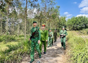 Police Force Encourages People in Bordering Communes to become 