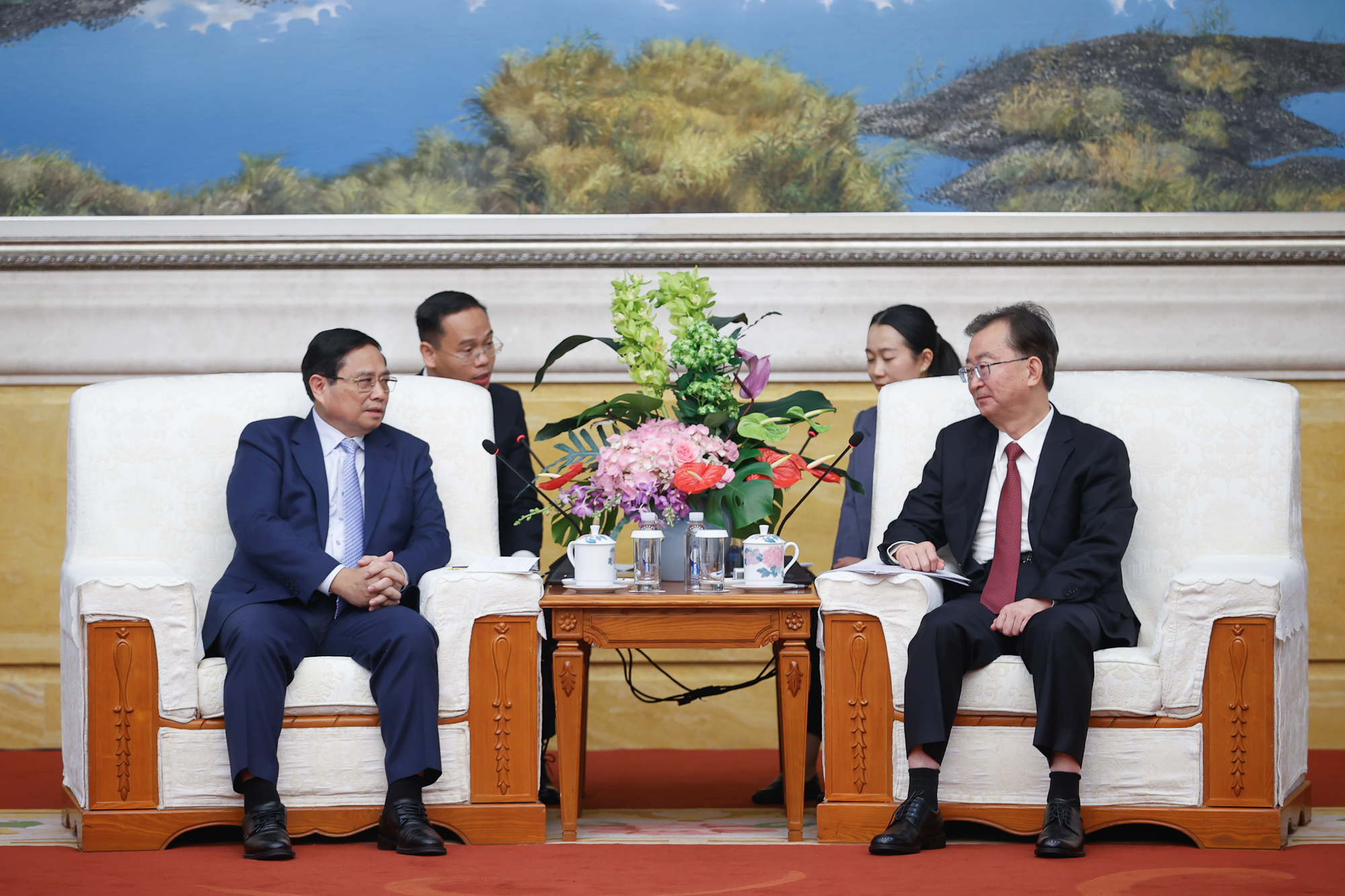 Thủ tướng: Đưa Vân Nam và Lào Cai trở thành trung tâm kết nối giao thương giữa Trung Quốc với ASEAN- Ảnh 2. Thủ tướng: Đưa Vân Nam và Lào Cai trở thành trung tâm kết nối giao thương giữa Trung Quốc với ASEAN- Ảnh 2.