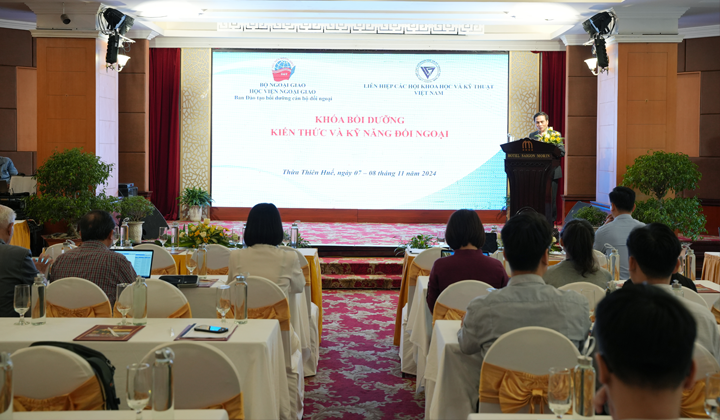 Thừa Thiên Huế tổ chức bồi dưỡng kiến thức, kỹ năng đối ngoại nhân dân Thừa Thiên Huế tổ chức bồi dưỡng kiến thức, kỹ năng đối ngoại nhân dân