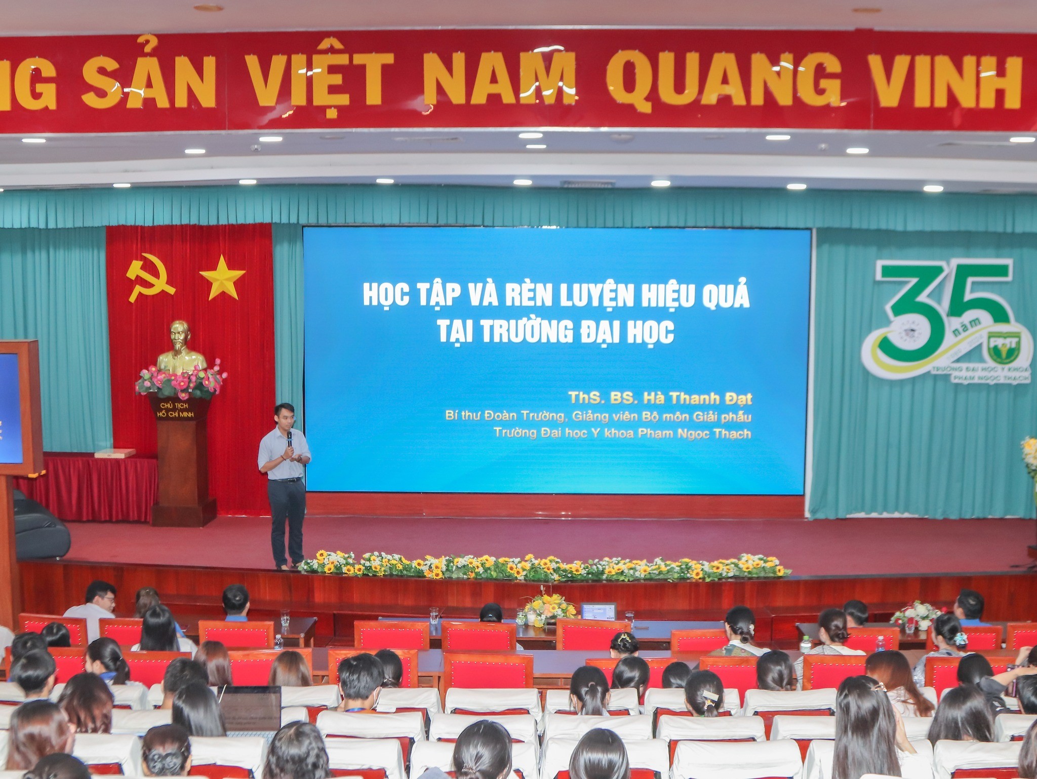 Sinh viên Lào, Campuchia tại Thành phố Hồ Chí Minh được hỗ trợ phương pháp học đại học Sinh viên Lào, Campuchia tại Thành phố Hồ Chí Minh được hỗ trợ phương pháp học đại học