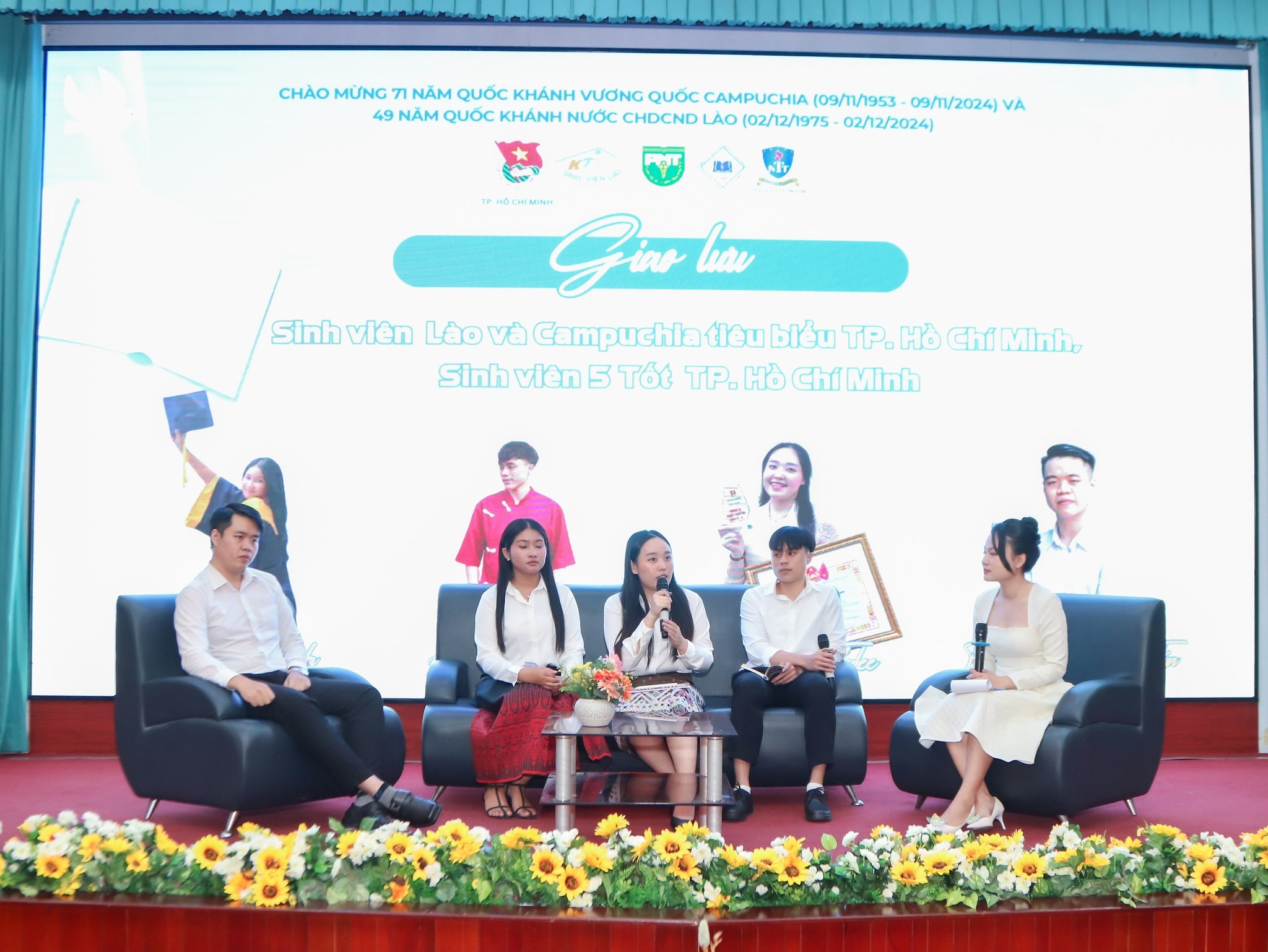 Sinh viên Lào, Campuchia tại Thành phố Hồ Chí Minh được hỗ trợ phương pháp học đại học Sinh viên Lào, Campuchia tại Thành phố Hồ Chí Minh được hỗ trợ phương pháp học đại học