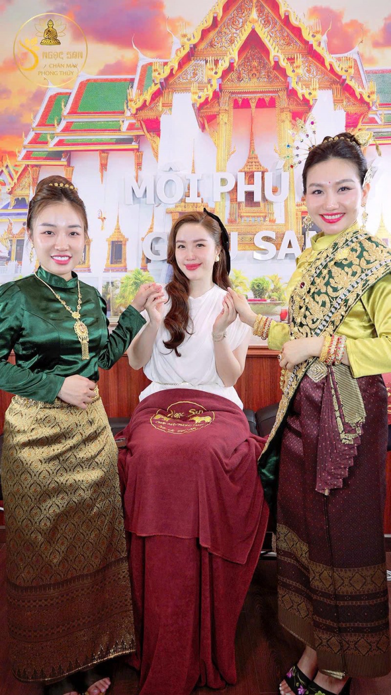 Làm đẹp theo phong cách Thái Lan với chân mày phong thuỷ Ngọc San Làm đẹp theo phong cách Thái Lan với chân mày phong thuỷ Ngọc San