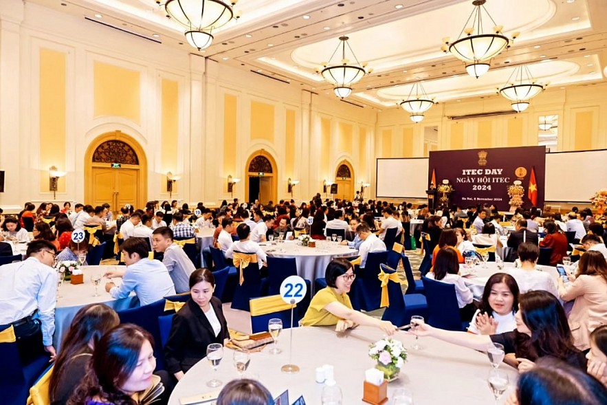 Vietnam - India Relations Further Consolidated Through Educational Cooperation Vietnam - India Relations Further Consolidated Through Educational Cooperation