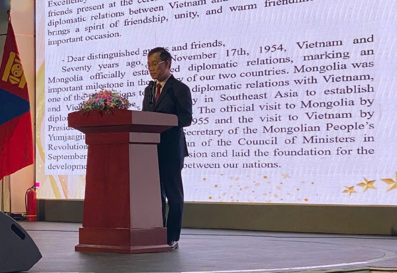 Mở ra hướng mới cho quan hệ hợp tác hai nước Việt Nam - Mông Cổ trong 70 năm tiếp theo Mở ra hướng mới cho quan hệ hợp tác hai nước Việt Nam - Mông Cổ trong 70 năm tiếp theo