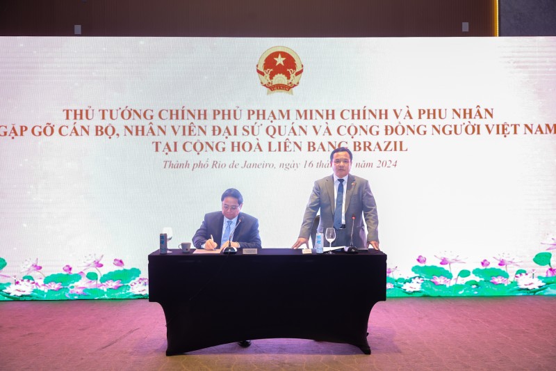 Thủ tướng: Mỗi người phát huy tối đa khả năng của mình để đất nước phát triển đột phá Thủ tướng: Mỗi người phát huy tối đa khả năng của mình để đất nước phát triển đột phá