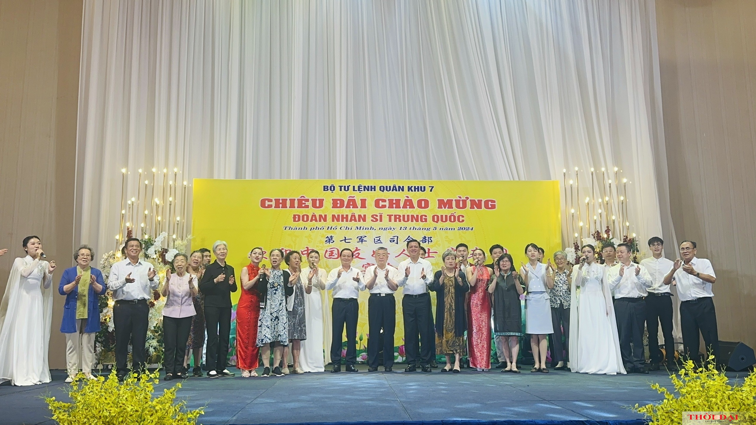 Cán bộ đối ngoại nhân dân là những nhịp cầu vun đắp tình hữu nghị Việt - Trung Cán bộ đối ngoại nhân dân là những nhịp cầu vun đắp tình hữu nghị Việt - Trung