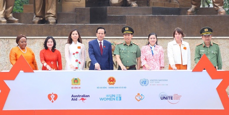 The National Action Month on Gender Equality and Gender-based Violence Prevention and Response was launched on November 15 by the Ministry of Labour, Invalids and Social Affairs (MoLISA), in collaboration with the Ministry of Public Security and United Nations Entity for Gender Equality and the Empowerment of Women (UN Women).