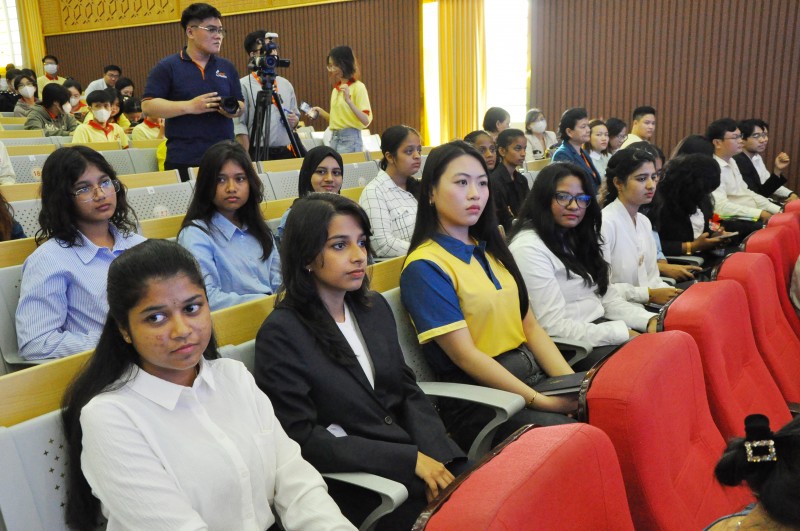 Trường Đại học Nam Cần Thơ triển khai đào tạo đại học y khoa quốc tế Trường Đại học Nam Cần Thơ triển khai đào tạo đại học y khoa quốc tế