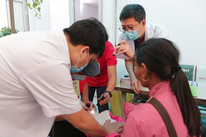 Operation Smile phẫu thuật nụ cười cho gần 100 trẻ em bị khe hở môi vòm miệng Operation Smile phẫu thuật nụ cười cho gần 100 trẻ em bị khe hở môi vòm miệng