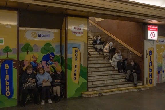 Việt Nam khuyến cáo người Việt ở Ukraine sẵn sàng phương án tốt nhất để giữ an toàn Việt Nam khuyến cáo người Việt ở Ukraine sẵn sàng phương án tốt nhất để giữ an toàn