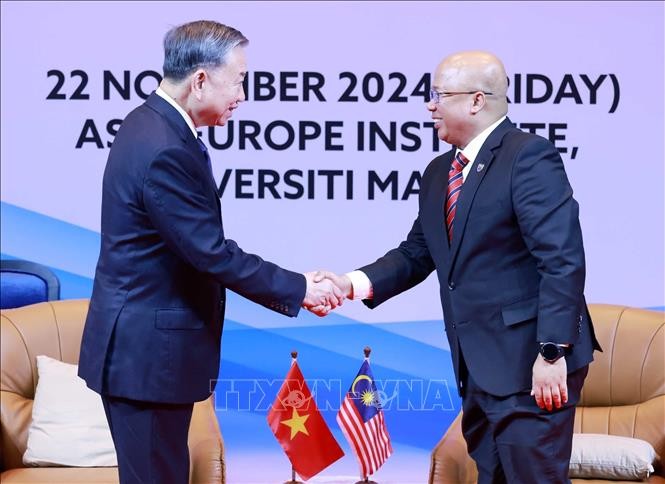 Tổng Bí thư Tô Lâm phát biểu chính sách tại Trường Đại học quốc gia Malaya Tổng Bí thư Tô Lâm phát biểu chính sách tại Trường Đại học quốc gia Malaya