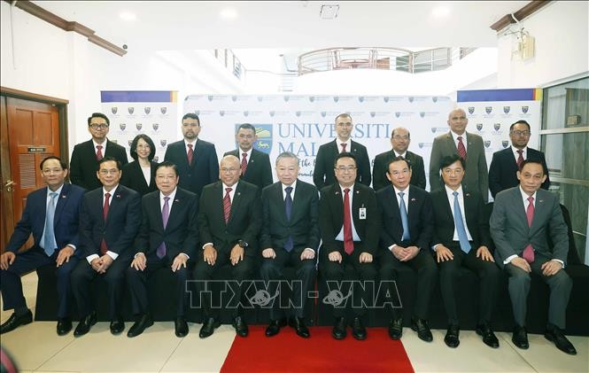 Tổng Bí thư Tô Lâm phát biểu chính sách tại Trường Đại học quốc gia Malaya Tổng Bí thư Tô Lâm phát biểu chính sách tại Trường Đại học quốc gia Malaya