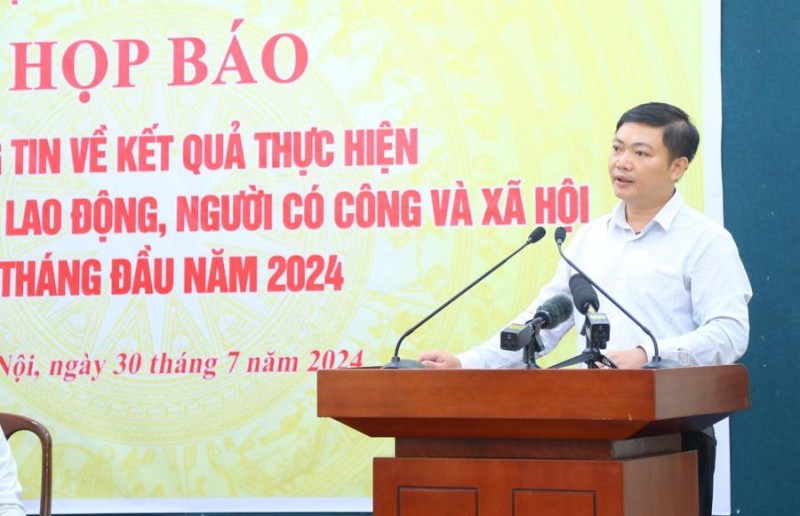 Người lao động được hưởng nhiều lợi ích từ Luật BHXH sửa đổi Người lao động được hưởng nhiều lợi ích từ Luật BHXH sửa đổi