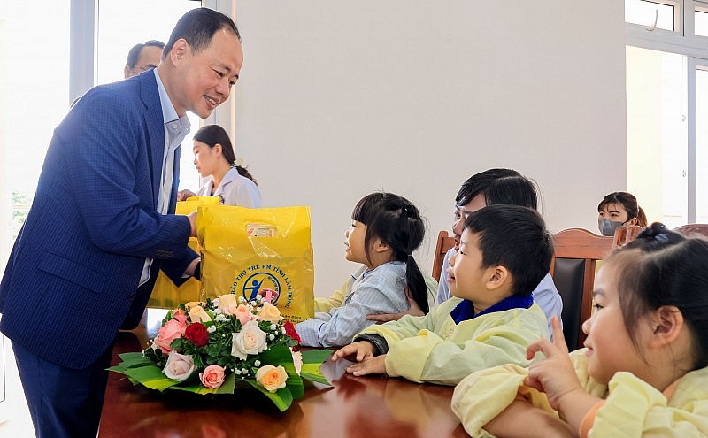 Ông Trần Hồng Thái: Sẽ nỗ lực để Lâm Đồng mãi mãi là điểm đến của mọi người Ông Trần Hồng Thái: Sẽ nỗ lực để Lâm Đồng mãi mãi là điểm đến của mọi người