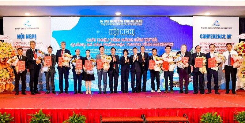 An Giang: Quảng bá tiềm năng mời gọi các nhà đầu tư trong và ngoài nước An Giang: Quảng bá tiềm năng mời gọi các nhà đầu tư trong và ngoài nước