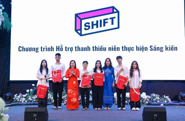 According to the conference report, by 2024, the project had benefited over 94,000 children across five districts of Lao Cai: Bao Thang, Bao Yen, Bat Xat, Muong Khuong, and Van Ban. The initiative has achieved significant milestones, notably increasing school readiness among preschool children from 29% to 63%, improving reading comprehension skills of primary school students from 26% to 50%, and raising awareness of reproductive health from 6% to 66%.  Additionally, the project built 238 clean water and sanitation facilities, provided career orientation for 13,000 students, and enhanced the skills of over 6,000 teachers and 53,000 parents. These efforts have contributed significantly to improving healthcare, education, and the overall quality of life in the community.