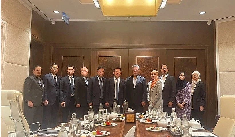 Malaysia and Vietnam Aim to Enhance Collaboration in Energy and Halal Sectors Malaysia and Vietnam Aim to Enhance Collaboration in Energy and Halal Sectors