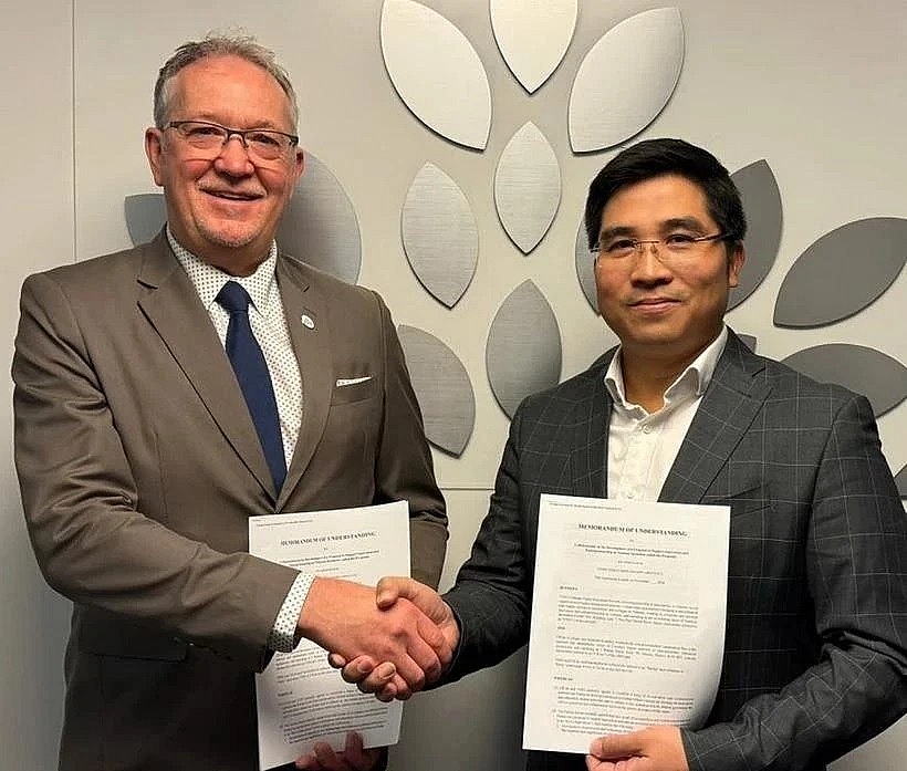 Vietnam-Canada Sign MoU in Science, Technology Cooperation Vietnam-Canada Sign MoU in Science, Technology Cooperation