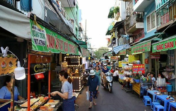 Chợ Lê Hồng Phong (thành phố Hồ Chí Minh): Hòa quyện tinh hoa ẩm thực Việt - Cam Chợ Lê Hồng Phong: Hòa quyện tinh hoa ẩm thực Việt Nam - Campuchia